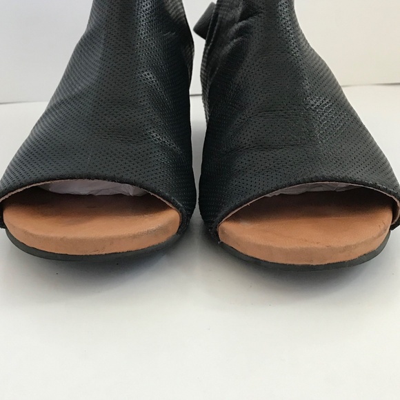 GENTLE SOULS Rocker 3 Leather Sandals Peep Toe Slingback Black Women’s Size 6 - Picture 8 of 16